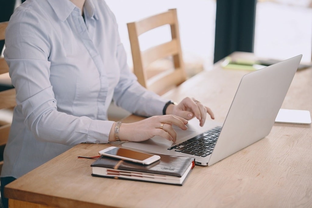 Choisir une IA gratuite pour ses projets